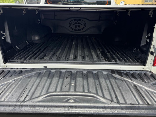Toyota Hilux 2022 4.0