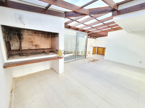 Exclusivo Apartamento En Península- Ref: 4181