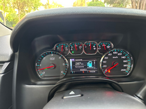 Chevrolet Suburban 5.3 Ltz V8 4wd 2da Cubo At