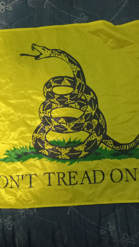 Bandera Don't Tread On Me. Javier Gerardo Milei Argentina