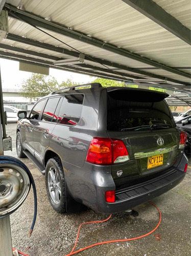 Toyota Land Cruiser 2013 4.5 Imperial Lc200 Diésel