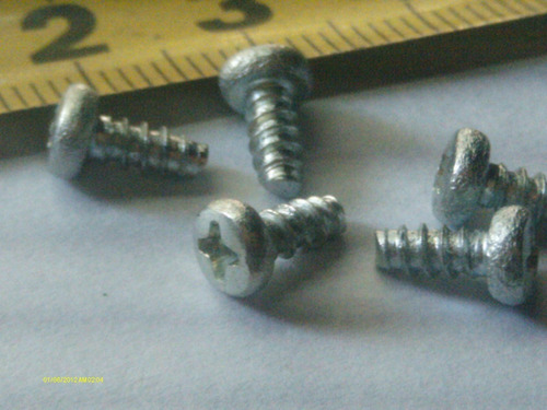 Tornillo 2,95 X 5 Mm Bolsa Con 100 Gabinete Plástico