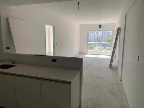 Imagen 4 de 13 de 2 Amb. Suite Toilette A Estrenar -apto Profesional - Mucha Categoria - Vigilancia 24 Hs