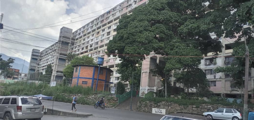 Se Vende Apartamento 23 De Enero 89m2