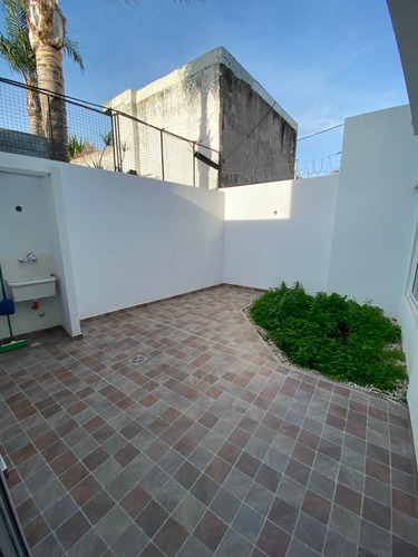 Ph 3 Ambientes Con Hermoso Jardin A Estrenar !