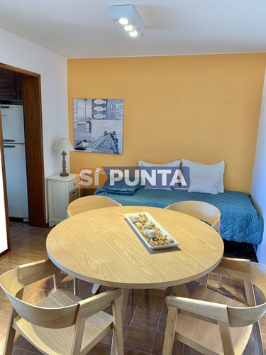 Imagen 12 de 29 de Venta De Apartamento De 1 Dormitorio En Brava Punta Del Este
