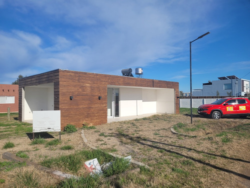 Excelente Casa En Los Tilos A Estrenar. Financiada