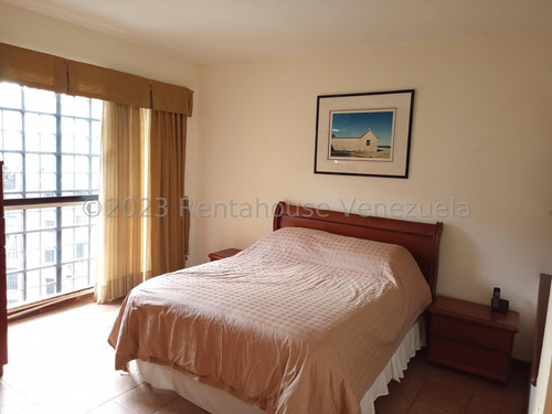 Imagen 16 de 21 de Townhouse En Alquiler En La Boyera - Con Terrazas Y Jardin