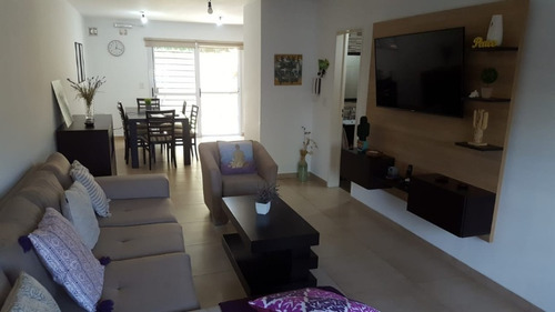 Imagen 3 de 8 de Duplex En Venta En Ituzaingo Norte