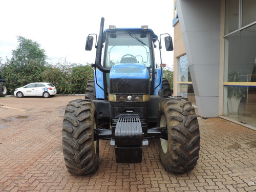 Trator New Holland - Tm 7020 Cabinado