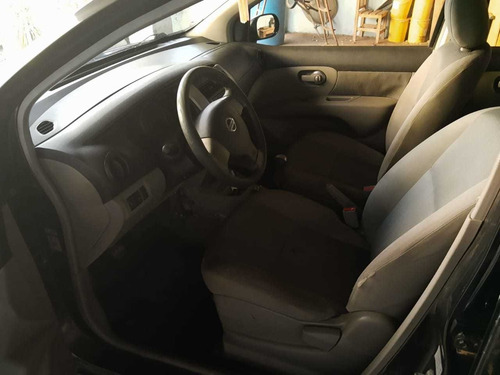 Nissan Livina 2010 1.6 S Flex 5p
