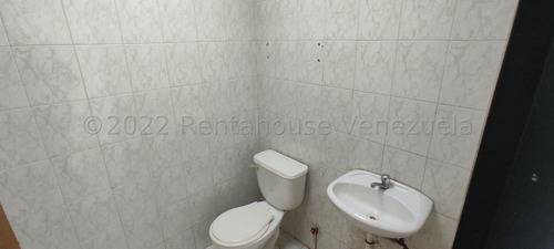 Karen García Vende Una Amplia Y Espaciosa Oficina En El Centro De Barquisimeto, Ideal Para Tu Empresa, Buena Vista Al Manzano, Grandes Espacios.