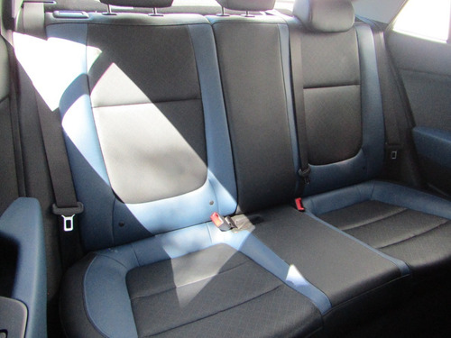 Imagen 12 de 14 de Kia New Rio Sedan Pe 1.6l S Pack A/t Sedan 215 D F