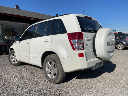 Suzuki Grand Nomade Grand Nomade GLX 4X2 AT 2.0