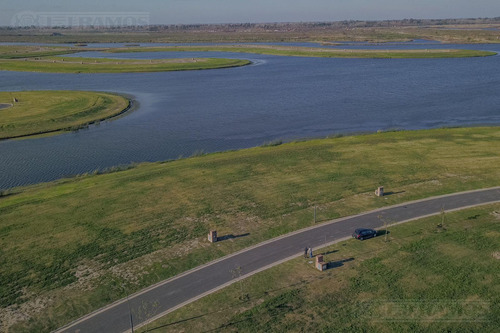 Terreno Al Lago, Barrio Amarras, Puertos / Escobar