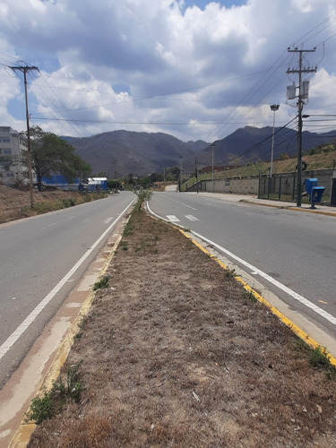 Imagen 6 de 11 de Terreno Frente Hiper Central De Guatire