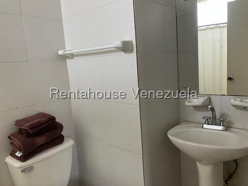 Apartamento En Venta Santa Paula 25-20008