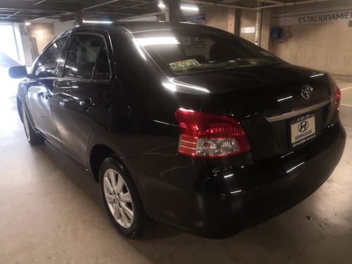 Imagen 6 de 15 de Toyota Yaris 2015 1.5 Premium Sedan At