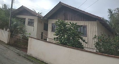 Imagem 1 de 8 de Casa Em Blumenau - Garcia - 863