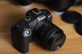 Mirrorless Canon R8 Full Frame Menos De 200 Disparos