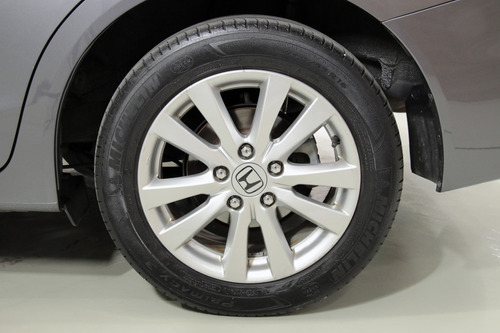 Imagem 12 de 14 de Honda Civic 1.8 Lxs 16v Flex 4p Manual