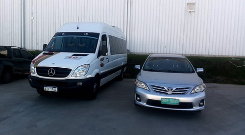 Imagen 6 de 9 de Remises Micro Traslados Fiestas Aeropuerto Minibuses Omnibus