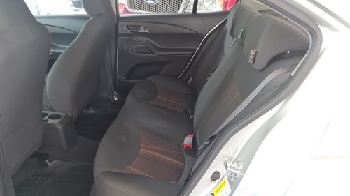 Imagen 9 de 11 de Chevrolet Aveo 2018 1.6 Lt Bolsas De Aire Y Abs Nuevo At