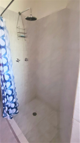 Imagen 25 de 29 de Precioso Y Acogedor Apartamento En Alquiler De Vacaciones Frente A La Playa Y A Pocos Pasos Del Club De Playa Del Hotel Tibisay Isla Margarita