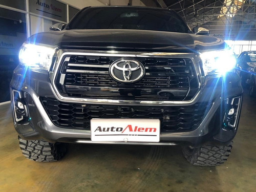 Toyota Hilux 2.8 Cd Srx 177cv 4x2