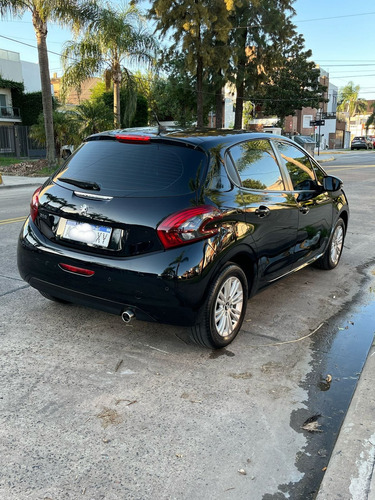 Peugeot 208 1.6 Allure Tiptronic