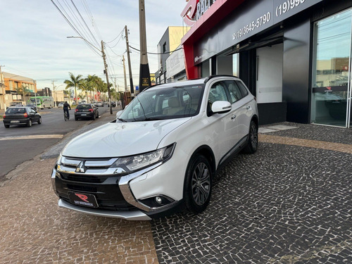 Mitsubishi Outlander 2.2 MIVEC DI-D DIESEL HPE-S AWD AUTOMÁTICO