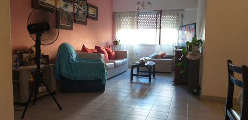 Imagen 9 de 30 de Departamento De 4 Ambientes - A La Calle - Bahia Blanca 2600