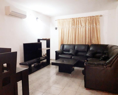 Imagen 1 de 5 de Casa En Urb. Las Delicias, Coro. Código 22-17874. 0412 1064720
