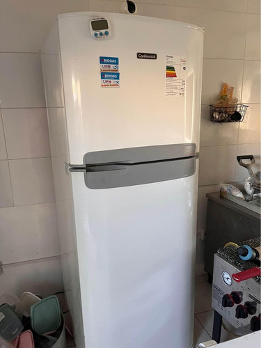 Heladera Frost Free Continental Con Freezer 472l 