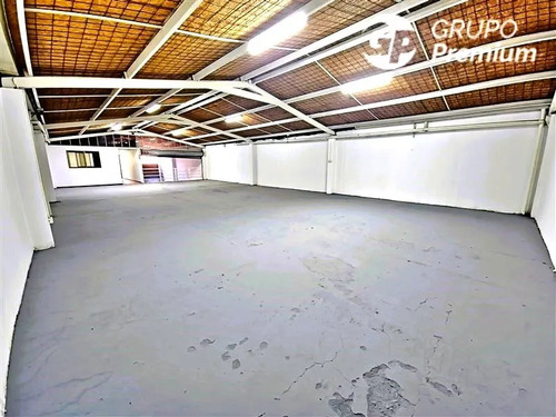Bodega Amplia Lista Para Logística Y Distribución, Santiago