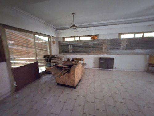 Casa En Venta En El Palomar