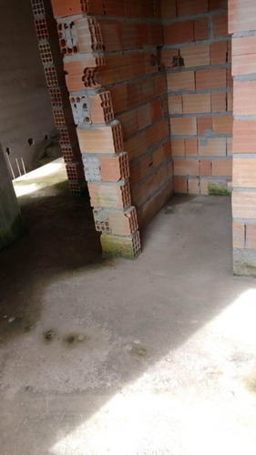 Casa Em Construção Em Lote De 750 M² No Bairro Ouro Branco. - 1623