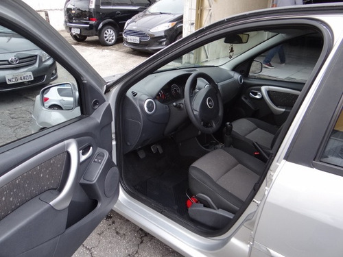 Renault Logan Expression 1.6 Completo 2011