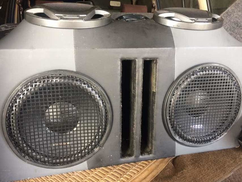 Equipo De Sonido Y Cajón , Para Carros Y Camionetas (Usado)