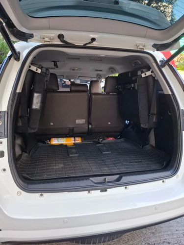 Toyota Fortuner 2.7L 4X2 At