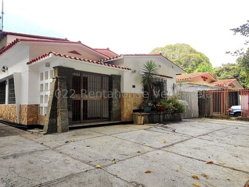 Imagen 1 de 14 de Casa En Venta Los Palos Grandes 22-24123 Wolfgang Liaz 0414-132-24-22 0412-582-01-12