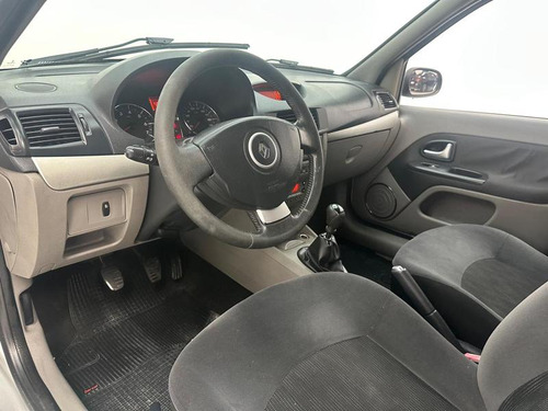 Renault Symbol Sedan Privilege 1.6 16v 4p