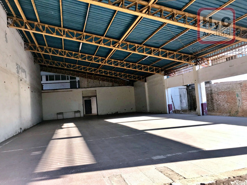 Edificio En Venta En La Comuna De Maipú, 10 Minutos Plaza De