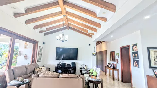 Finca Independiente Con Hermosa Casa En Pontezuela Rionegro
