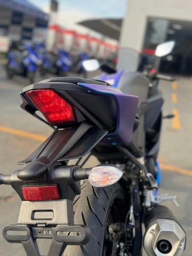 Yamaha R15 Abs 25/25