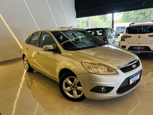 Ford Focus 1.6 S/SE/SE Plus Flex 8V/16V 5p