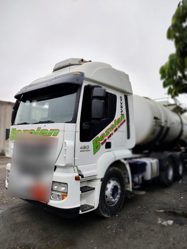 Imagem 2 de 14 de Iveco Stralis 480 6x4 2015 Automático