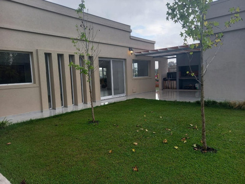 Propiedad De Categoria A Estrenar