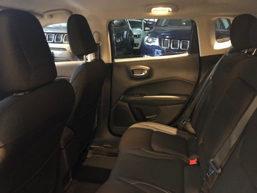 Jeep Compass Sport Automática