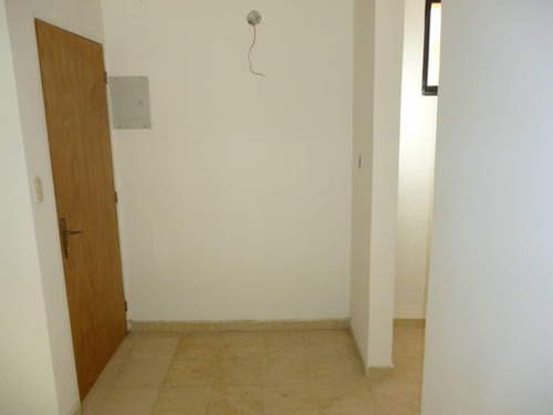 Imagen 6 de 9 de Apartamento En Resd Lomas De Mañongo